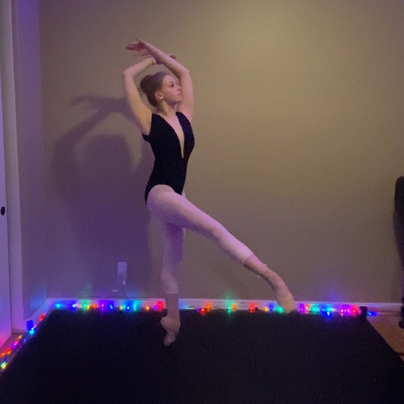 Meet your Posher, Ava - Picture 8 of 9